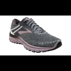 Brooks Adrenaline GTS 18 running shoes
